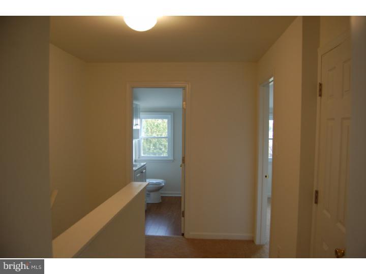 633 Darby Road Ridley Park, PA 19078 - Photo 16 of 21 Hallway
