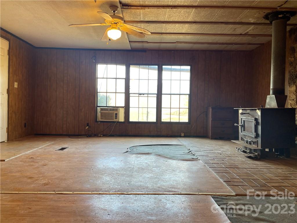 982 Fletcher Martin Road Alexander, NC 28701 - Photo 7 of 45 Gallery Image 7