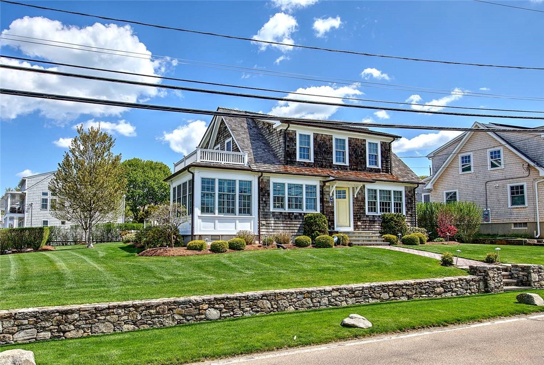 228 Bonnet Point Road Narragansett, RI 02882 - Photo 2 of 40