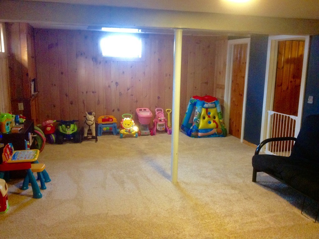 75 Carnavon Circle Springfield, MA 01109 - Photo 19 of 23