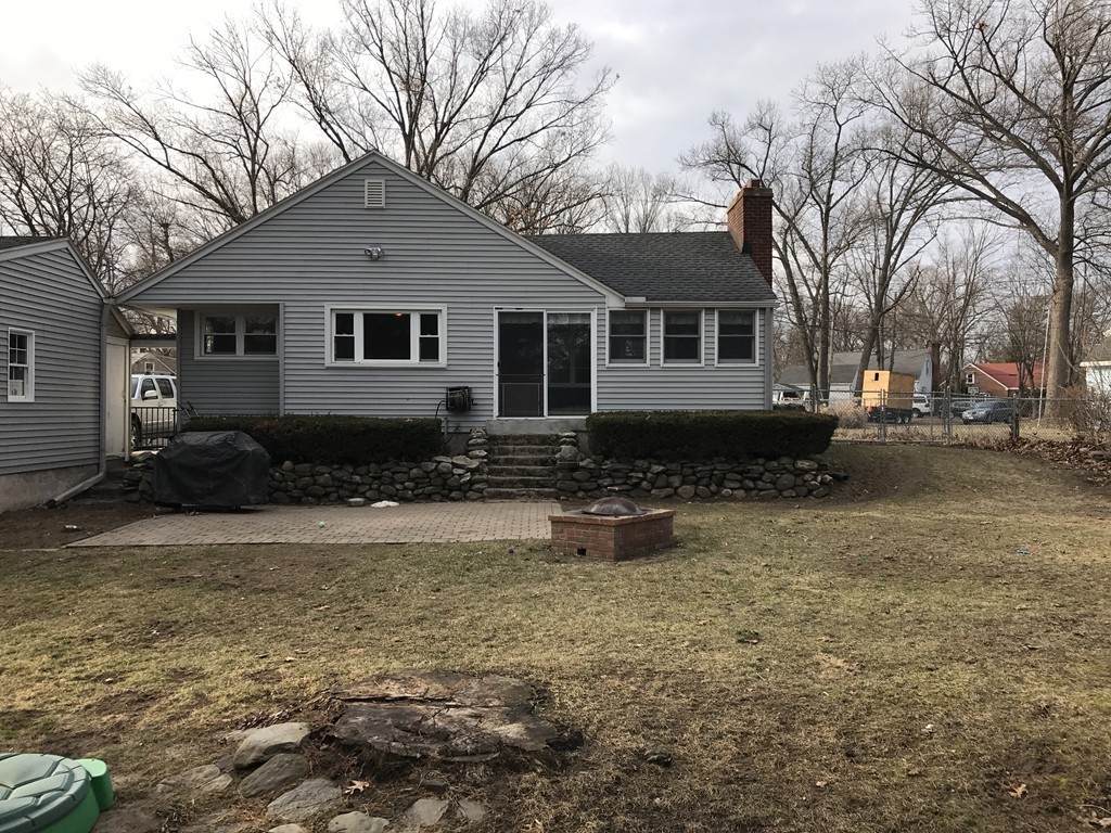 75 Carnavon Circle Springfield, MA 01109 - Photo 21 of 23