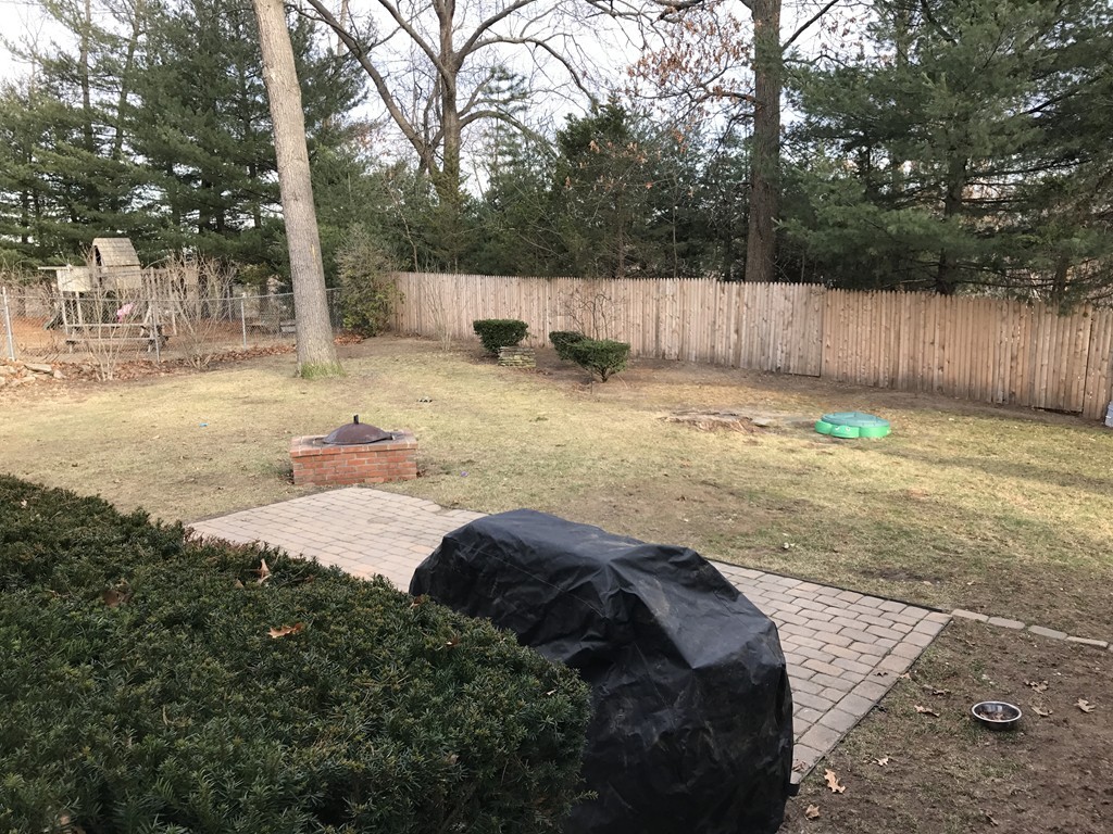 75 Carnavon Circle Springfield, MA 01109 - Photo 22 of 23