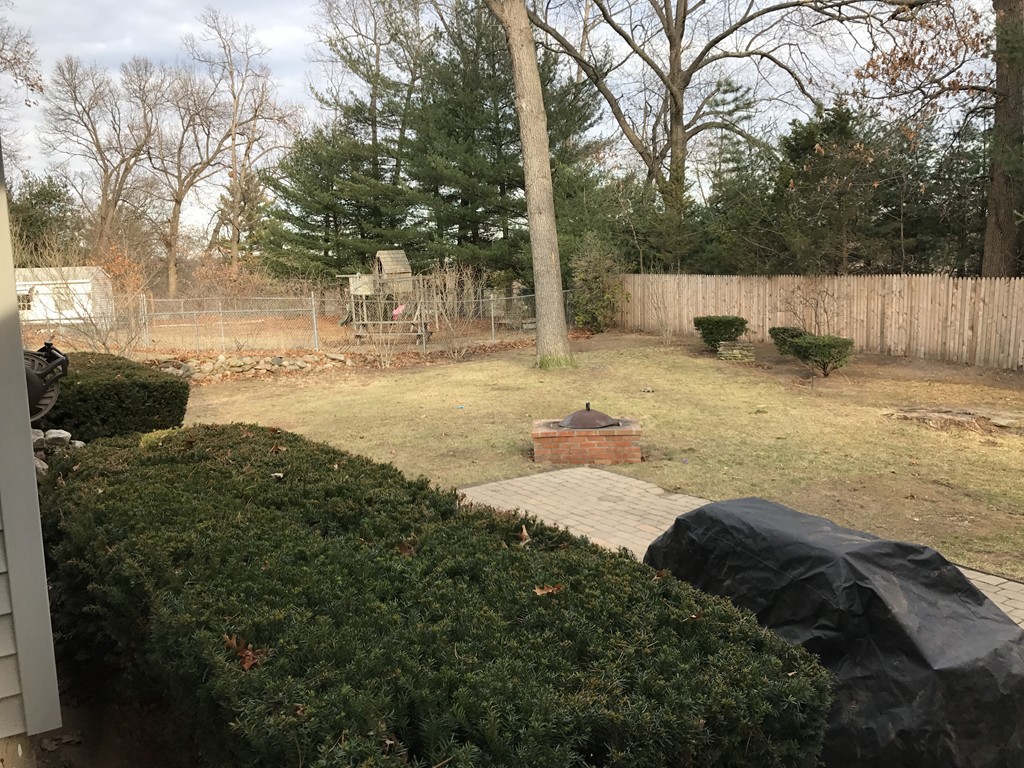 75 Carnavon Circle Springfield, MA 01109 - Photo 23 of 23