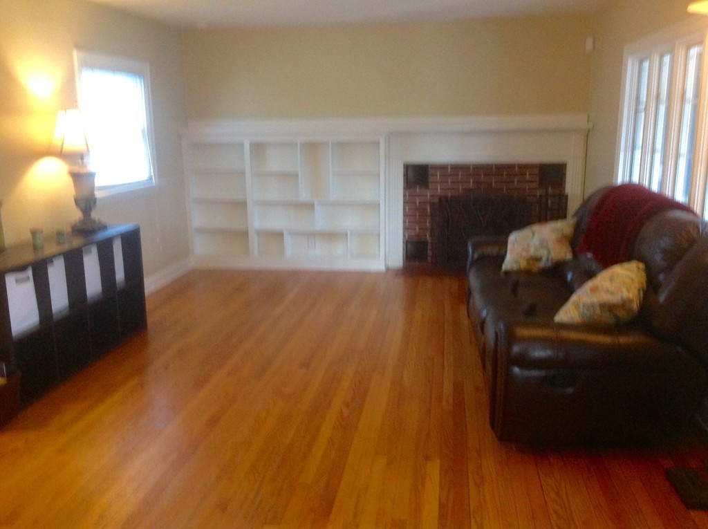 75 Carnavon Circle Springfield, MA 01109 - Photo 9 of 23