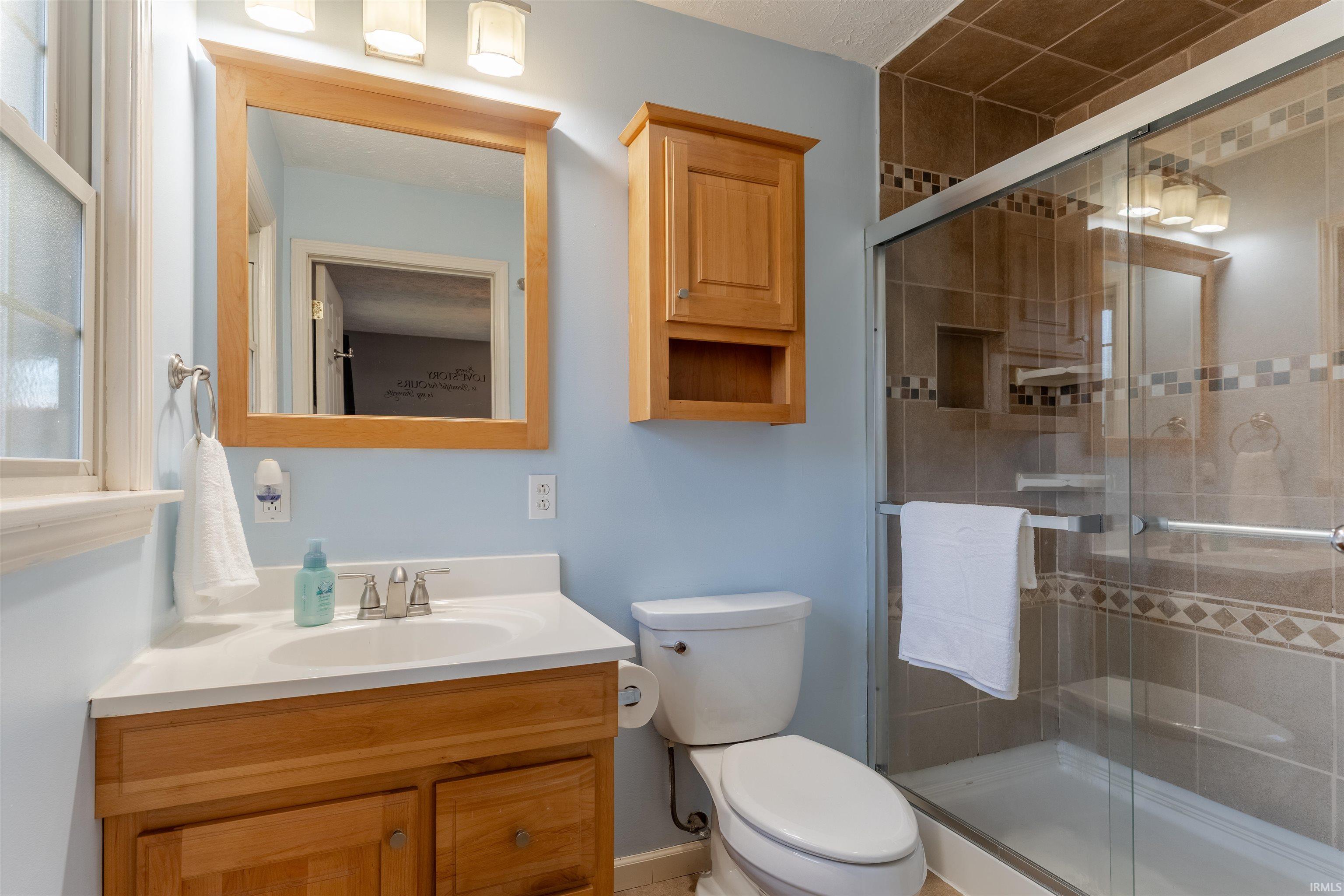 1606 Robin Lane Mount Vernon, IN 47620 - Photo 23 of 32