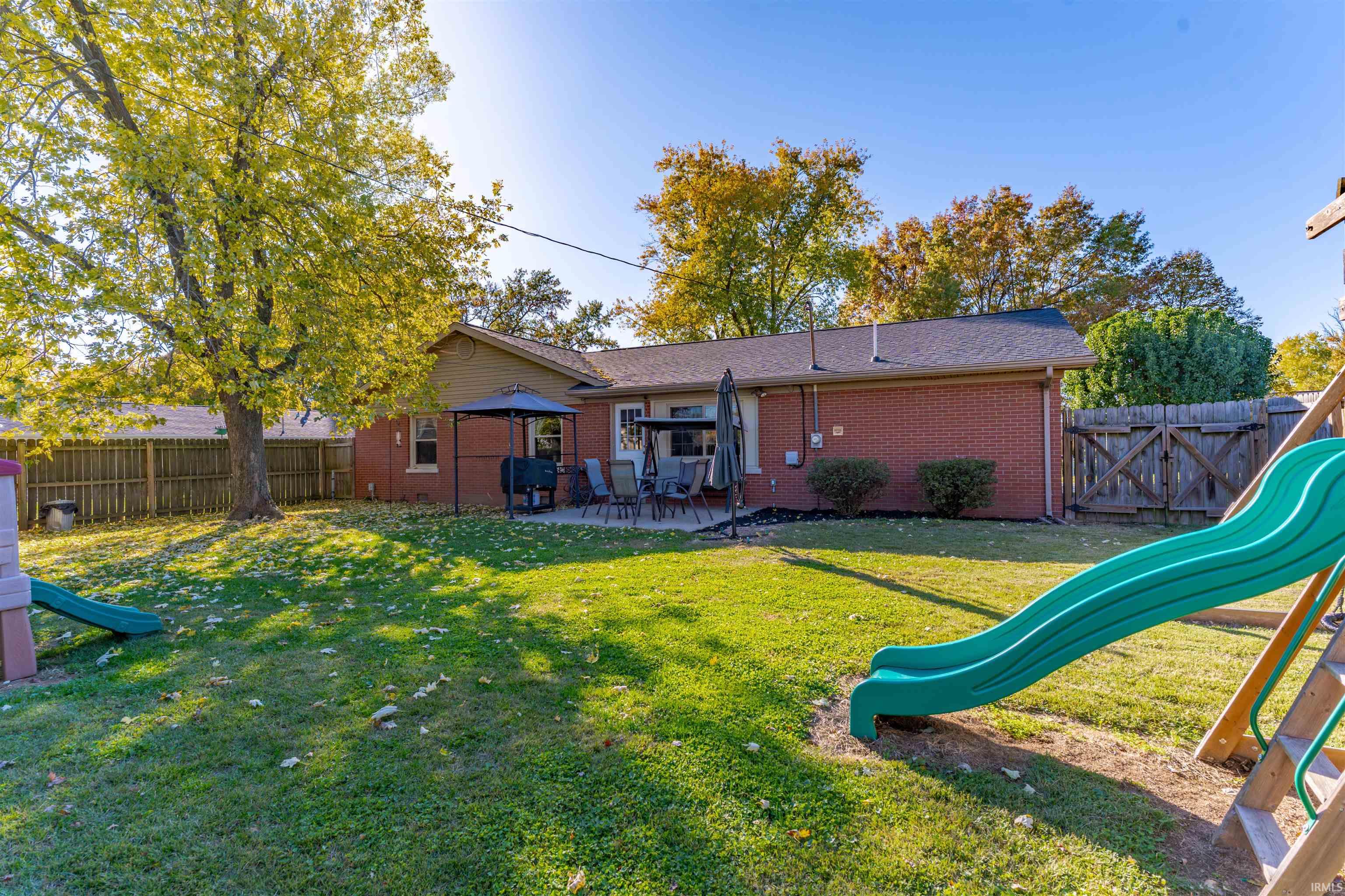 1606 Robin Lane Mount Vernon, IN 47620 - Photo 29 of 32