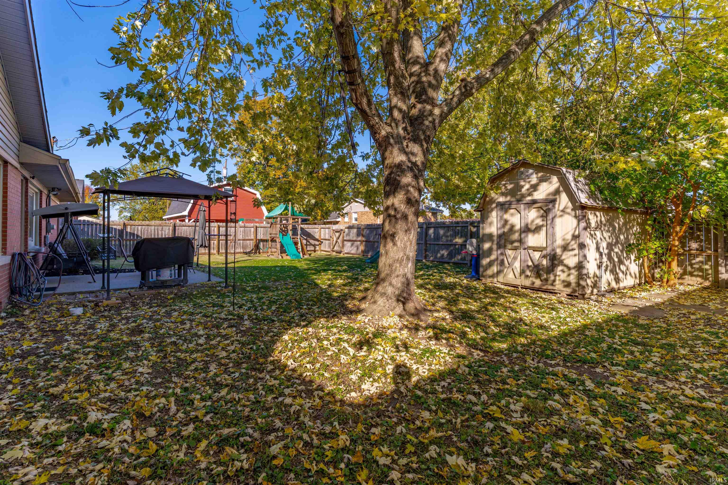 1606 Robin Lane Mount Vernon, IN 47620 - Photo 31 of 32