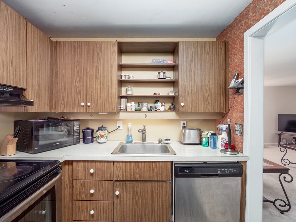 374 Great Road, Unit 11 Acton, MA 01720 - Photo 24 of 42