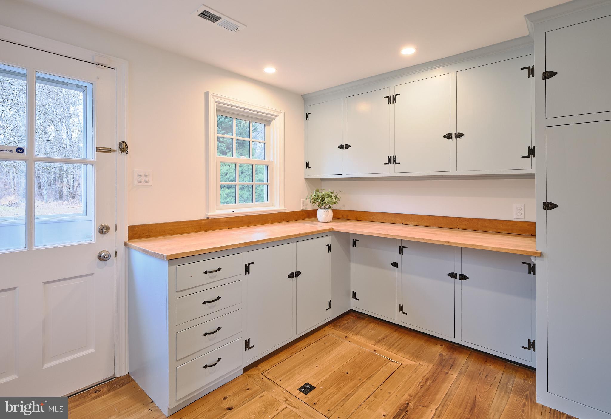 332 South Sugan Road New Hope, PA 18938 - Photo 15 of 55