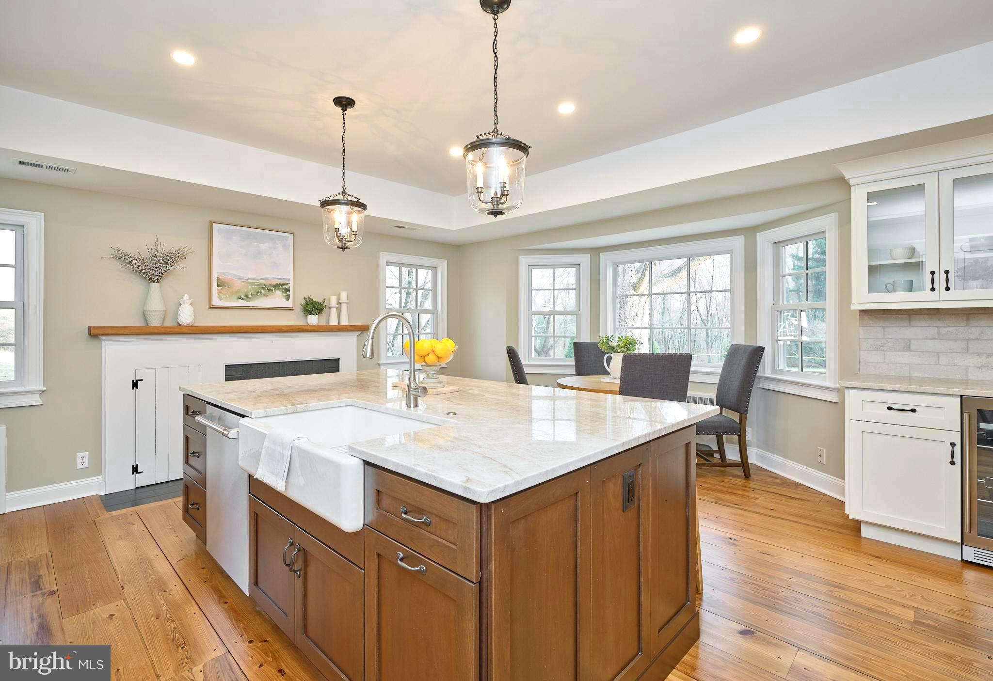 332 South Sugan Road New Hope, PA 18938 - Photo 2 of 55