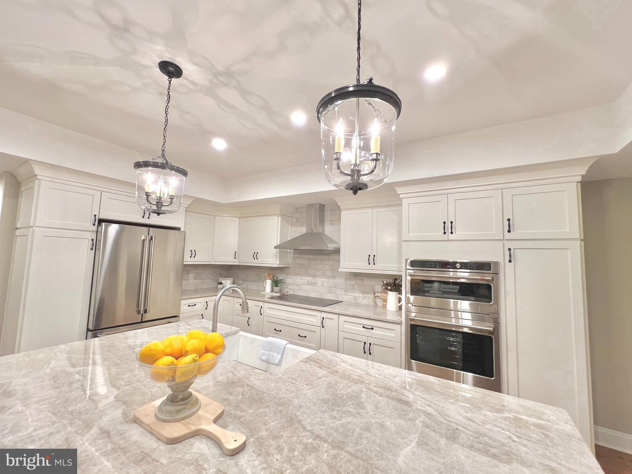 332 South Sugan Road New Hope, PA 18938 - Photo 7 of 55