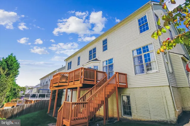 $888,000 | 21120 Hickory Forest Way, Germantown, MD 20876