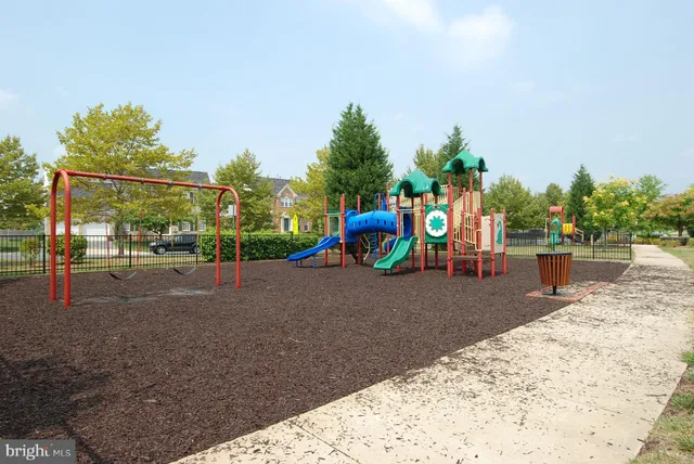 $888,000 | 21120 Hickory Forest Way, Germantown, MD 20876