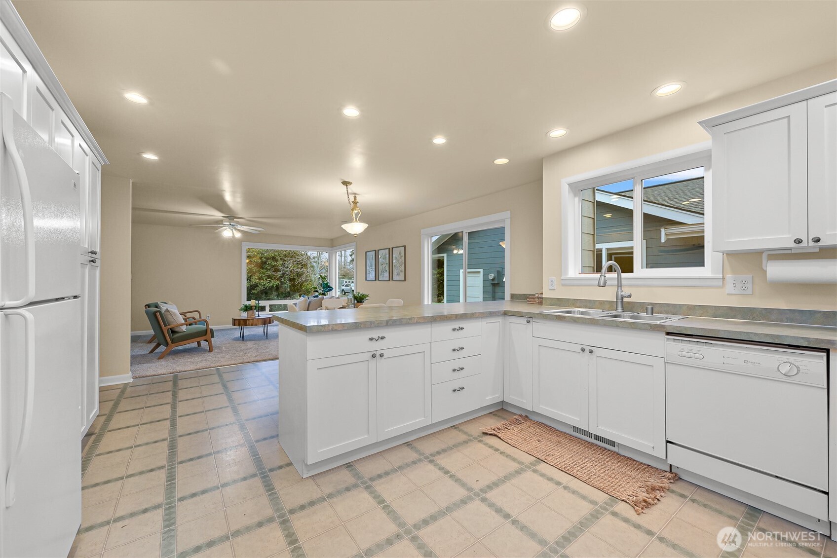 2949 Sunset Drive Bellingham, WA 98225 - Photo 8 of 30