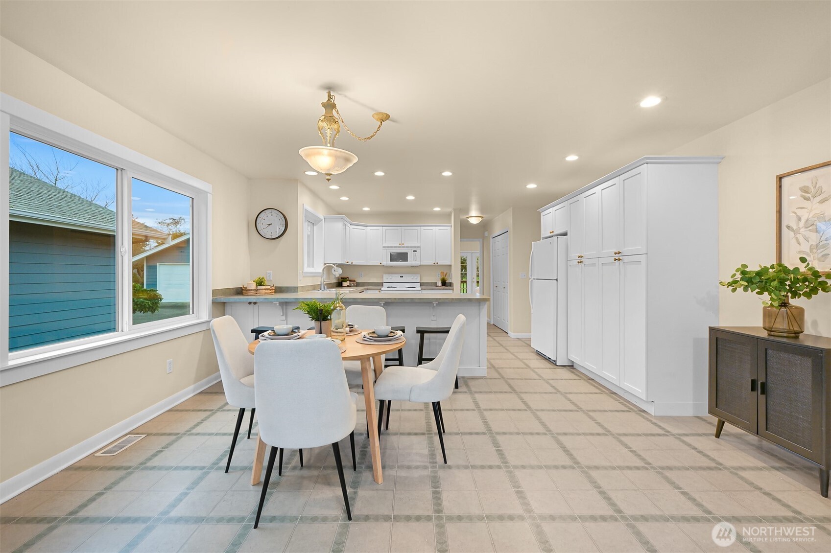 2949 Sunset Drive Bellingham, WA 98225 - Photo 10 of 30