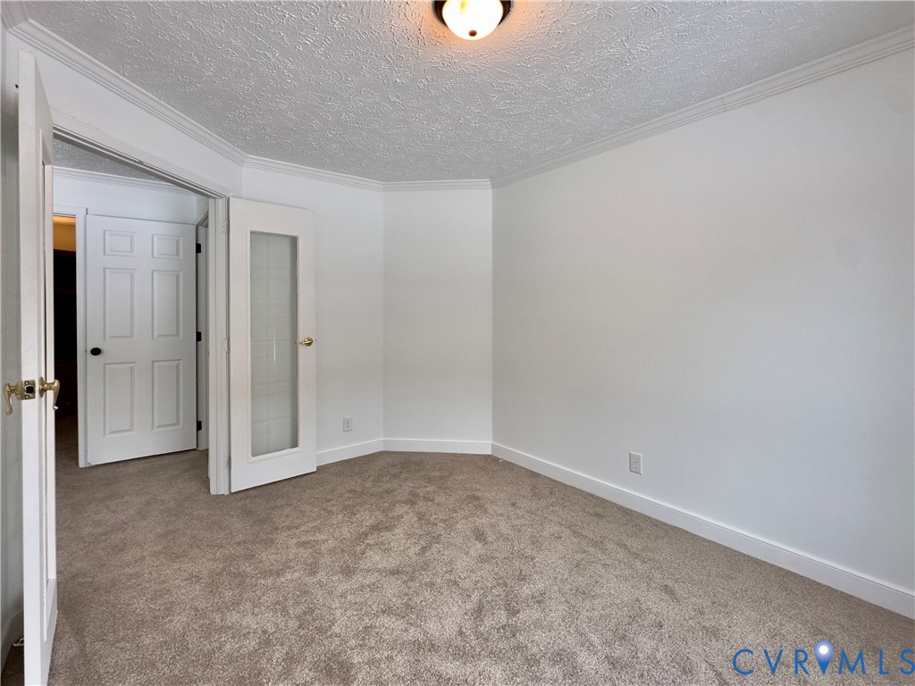 275 Reams Road Petersburg, VA 23805 - Photo 17 of 50 Sitting area in Primary Bedroom