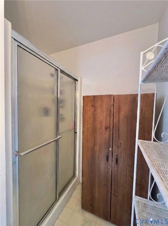 275 Reams Road Petersburg, VA 23805 - Photo 24 of 50 ADU bathroom, walk in shower