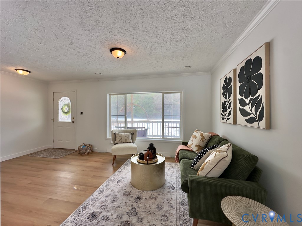 275 Reams Road Petersburg, VA 23805 - Photo 5 of 50 Living Room