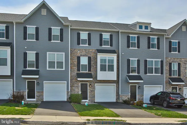 $399,900 | 4940 Brookside Court, Coopersburg, PA 18036