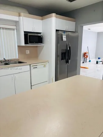$3,500 | 4621 Southwest 99th Court, Miami, FL 33165