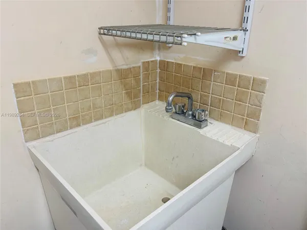 $3,500 | 4621 Southwest 99th Court, Miami, FL 33165