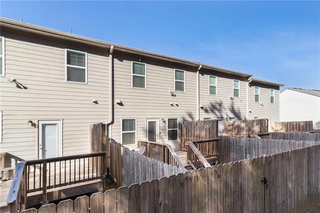 $295,000 | 957 Belfry Terrace, Fairburn, GA 30213