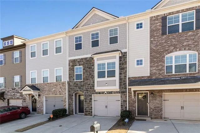 $295,000 | 957 Belfry Terrace, Fairburn, GA 30213