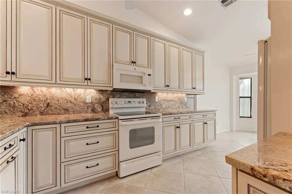 441 Countryside Drive Naples, FL 34104 - Photo 9 of 30