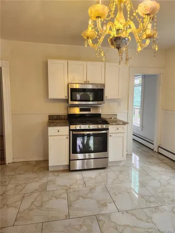 $2,950 | 53 Cliff Street, Shelton, CT 06484