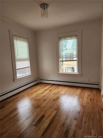 $2,950 | 53 Cliff Street, Shelton, CT 06484