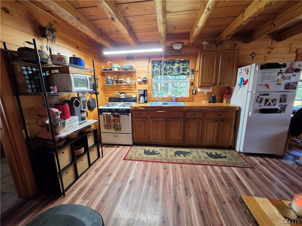 13113 Henry Road Diana, NY 13665 - Photo 6 of 38 Gallery Image 6