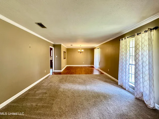 $215,000 | 1221 Huntcliff Way, Clinton, MS 39056