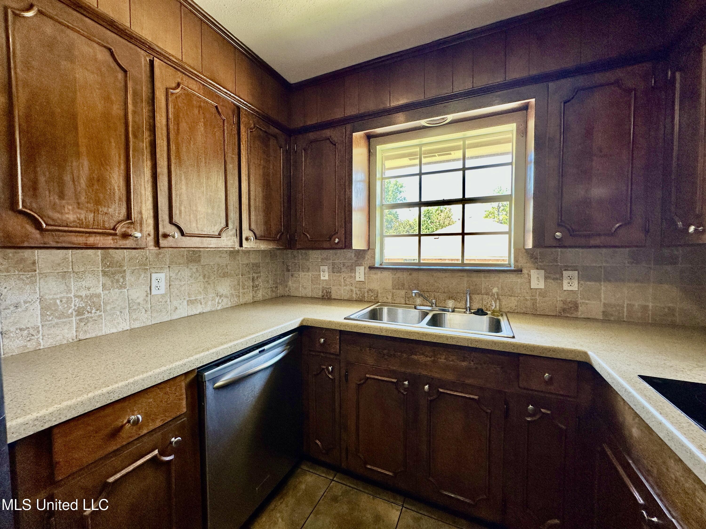 1221 Huntcliff Way Clinton, MS 39056 - Photo 27 of 42 IMG_9179