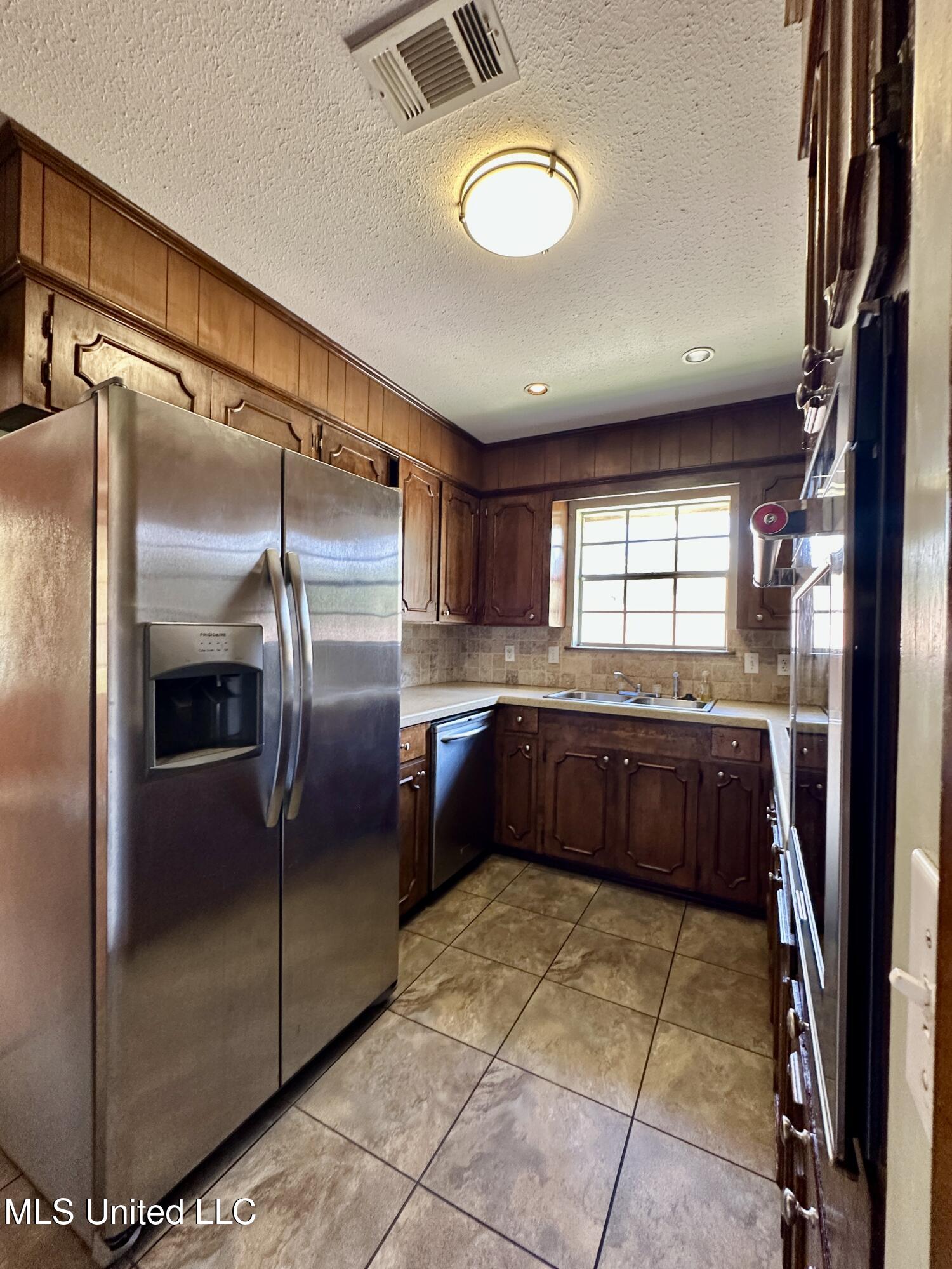 1221 Huntcliff Way Clinton, MS 39056 - Photo 29 of 42 IMG_9174