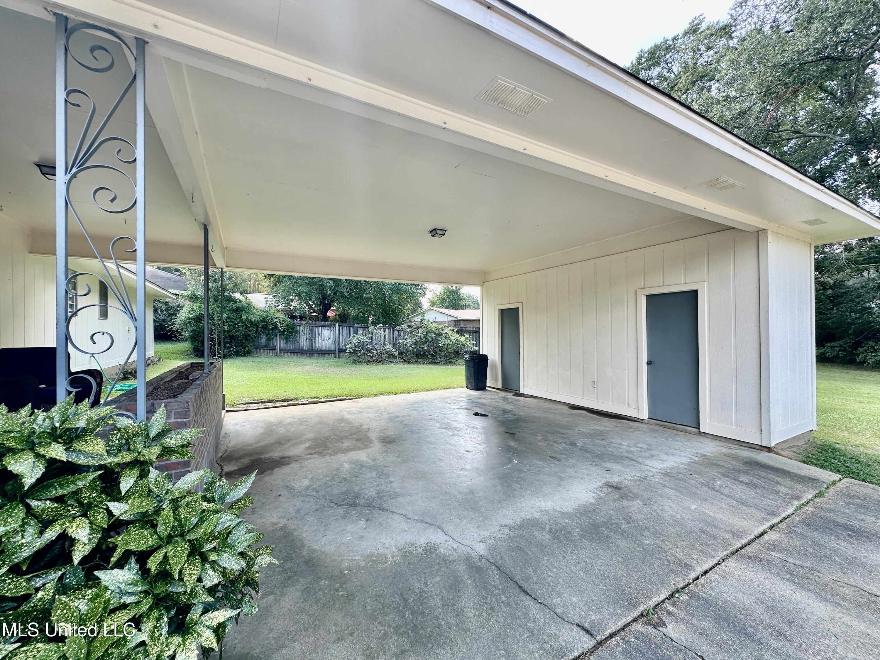 1221 Huntcliff Way Clinton, MS 39056 - Photo 10 of 42 IMG_9201