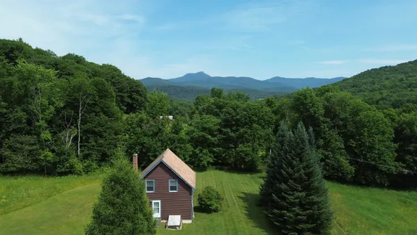 $475,000 | 820 Texas Hill Road, Huntington, VT 05462