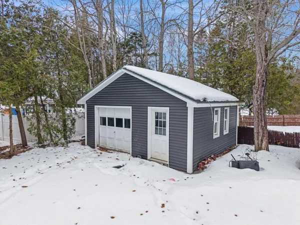 $162,000 | 43 Westwood Avenue, Millinocket, ME 04462