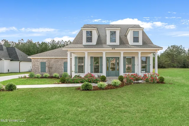$469,900 | 619 Deason Drive, Picayune, MS 39466