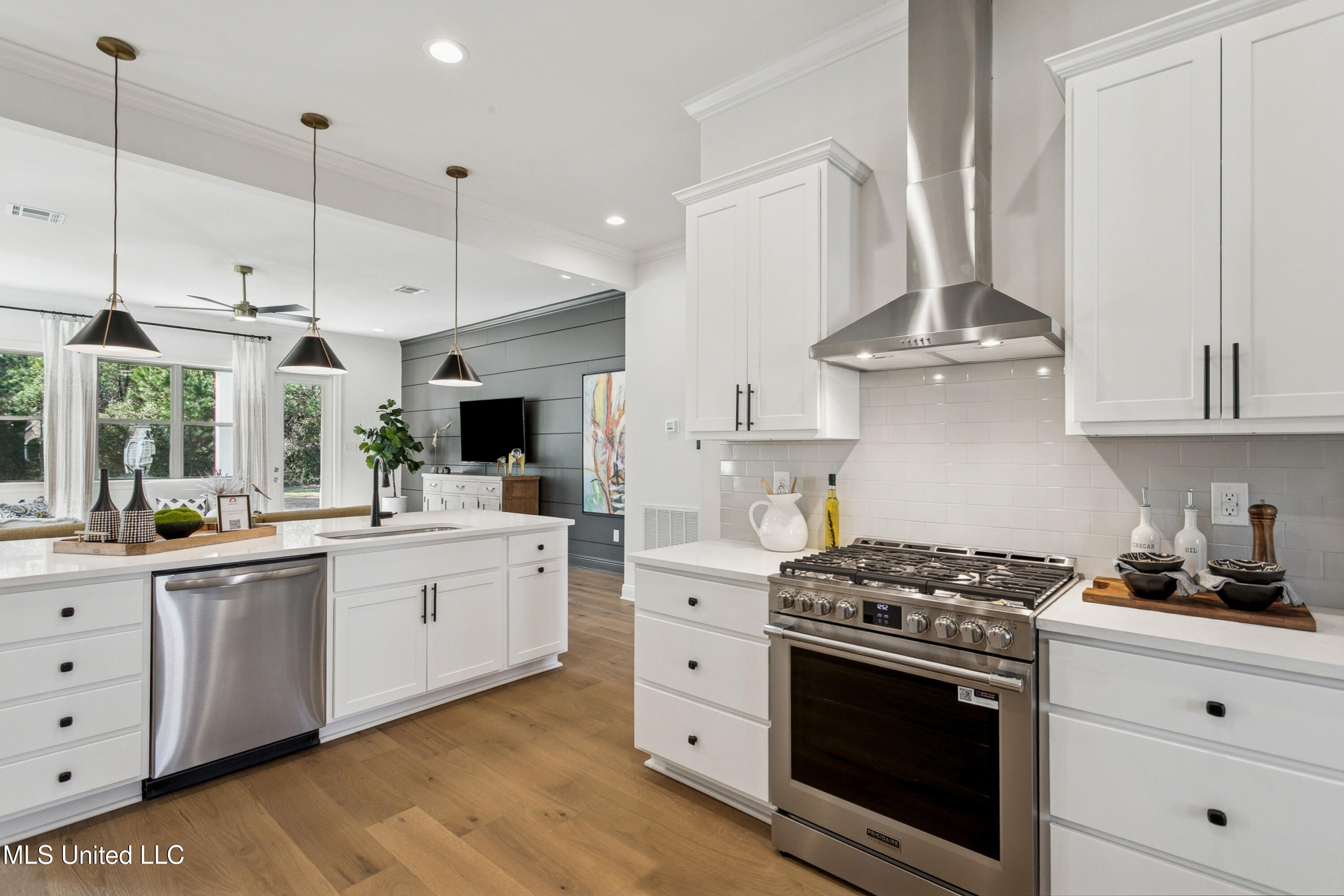 619 Deason Drive Picayune, MS 39466 - Photo 6 of 33 12 (4)