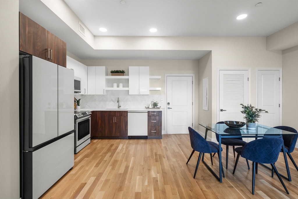 16 Taber Street, Unit 203 Boston, MA 02119 - Photo 24 of 35