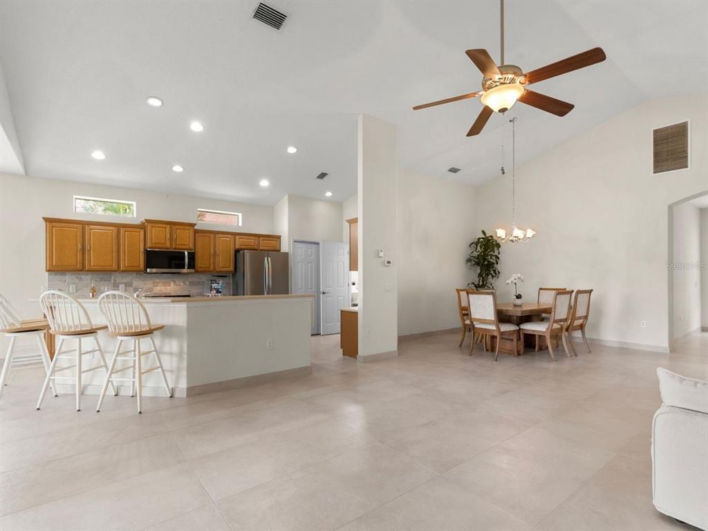 8135 Indigo Ridge Terrace Bradenton, FL 34201 - Photo 11 of 83