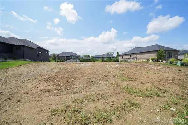 $179,900 | 1947 Horseshoe Bend, Dayton, OH 45458