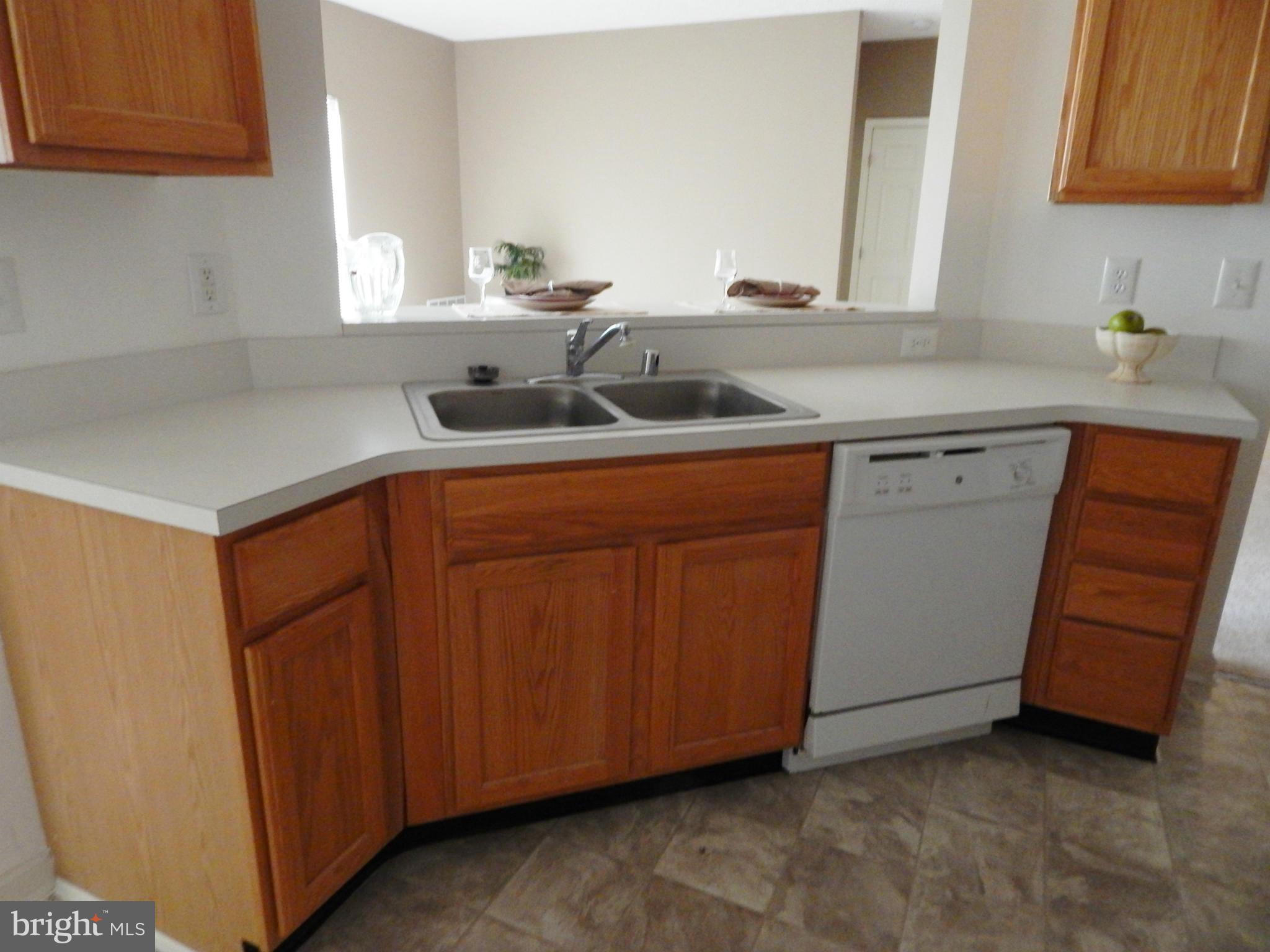 2412 Chestnut Terrace Court, Unit 204 Odenton, MD 21113 - Photo 7 of 30 Kitchen