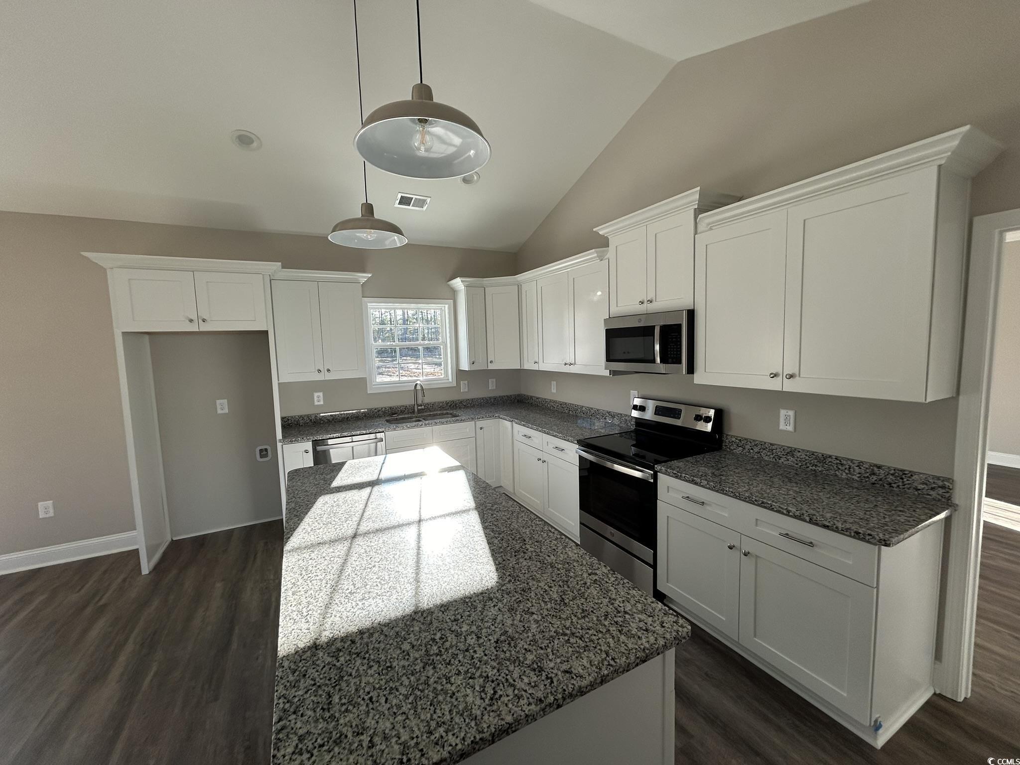 1086 Fox Bay Road Loris, SC 29569 - Photo 15 of 21 Gallery Image 15