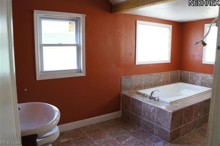 1839 Reyburn Road Cleveland, OH 44112 - Photo 7 of 7