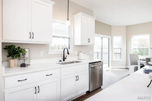 $599,900 | 716 Creekwood Court, O'Fallon, IL 62269