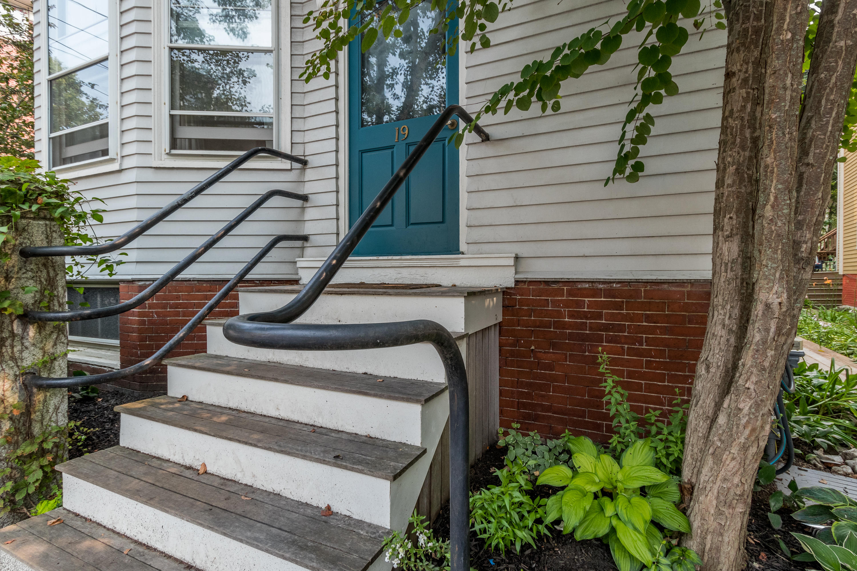 19 Lewis Street Portland, ME 04102 - Photo 8 of 62 20210720SM-71074
