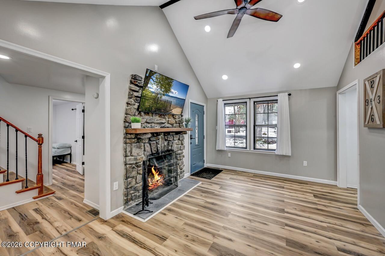 8 Buttonwood Rd Lake Lake Harmony, PA 18624 - Photo 11 of 56 8 Buttonwood Rd 11 Large