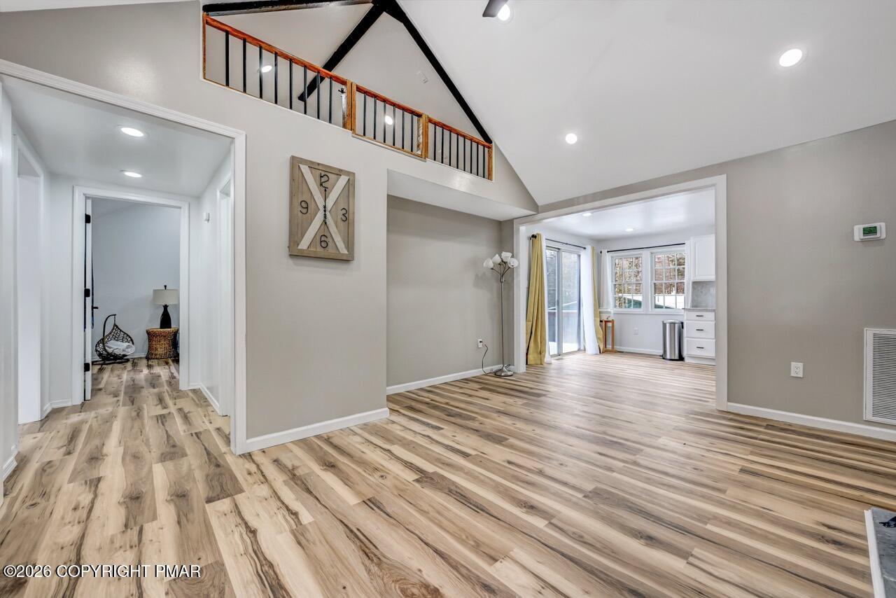 8 Buttonwood Rd Lake Lake Harmony, PA 18624 - Photo 9 of 56 8 Buttonwood Rd 09 Large