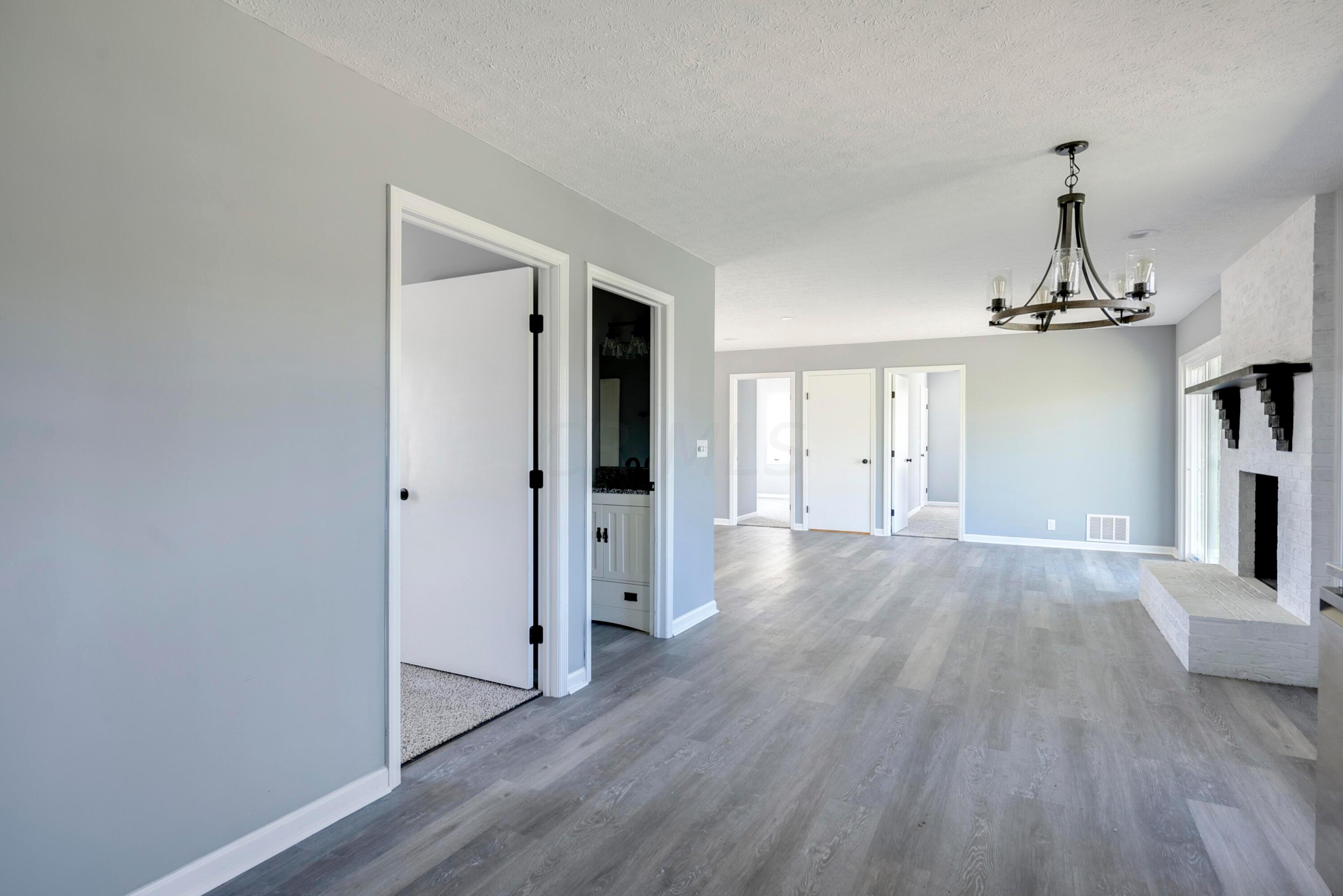 7900 Benson Road Northwest Carroll, OH 43112 - Photo 6 of 28 Dining Room